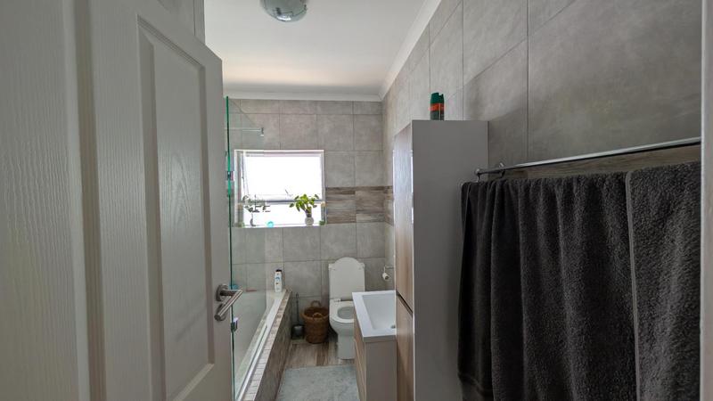 3 Bedroom Property for Sale in Northshore Western Cape